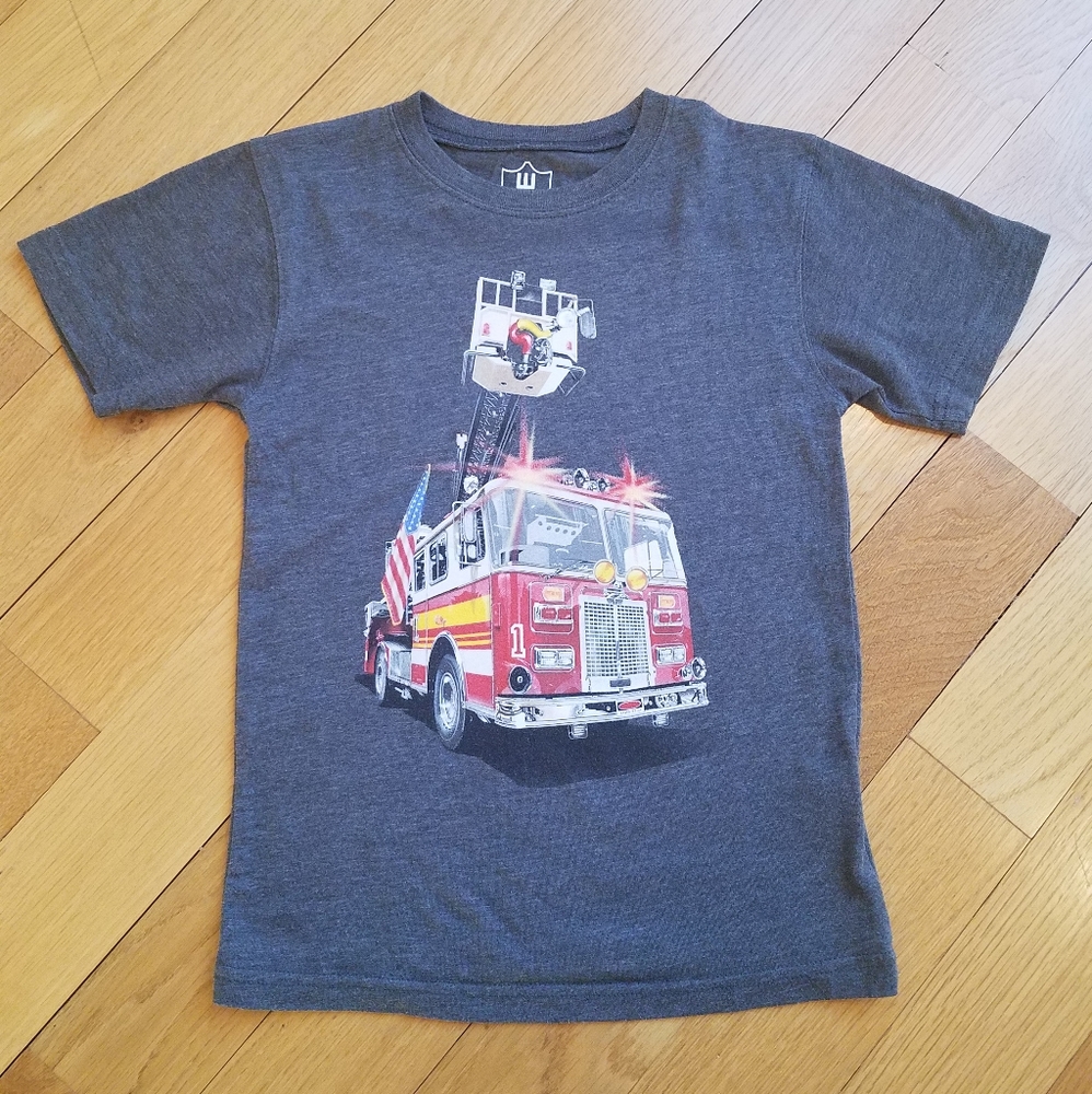 Wes and Willy Boys Size 7 Fire Truck Tee